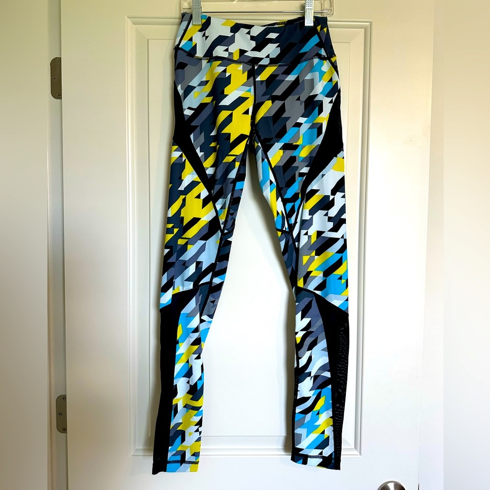Zella Geometric Mesh Insert leggings